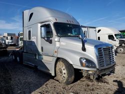 Freightliner Vehiculos salvage en venta: 2017 Freightliner Cascadia Semi Truck