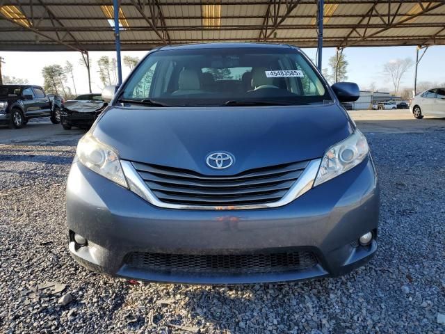 2014 Toyota Sienna XLE