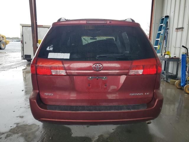 2005 Toyota Sienna CE