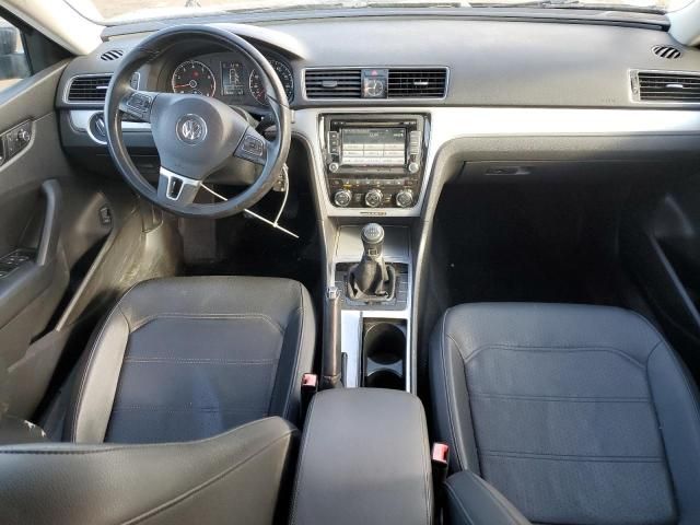 2012 Volkswagen Passat SE