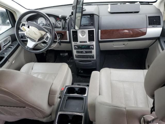 2010 Chrysler Town & Country Touring Plus