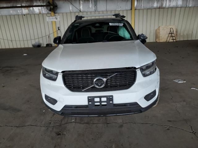 2021 Volvo XC40 T5 R-Design