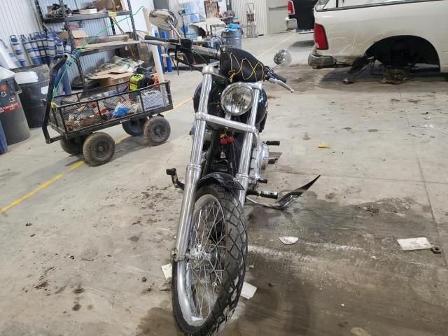 2011 Harley-Davidson Fxdb