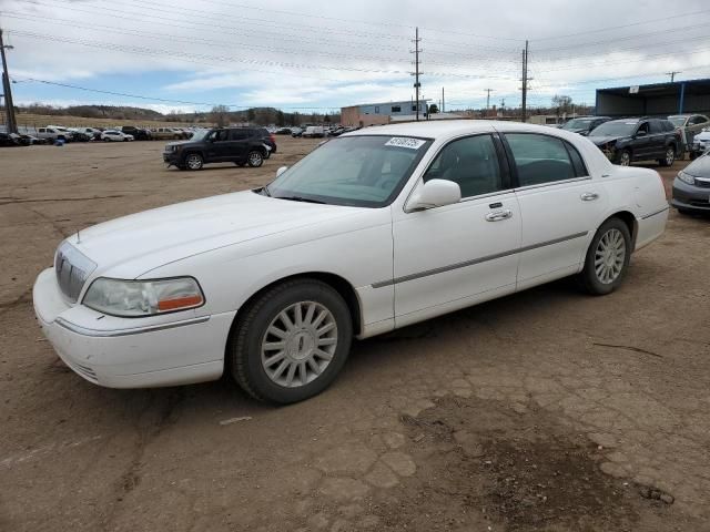 2004 Lincoln Town Car Executive