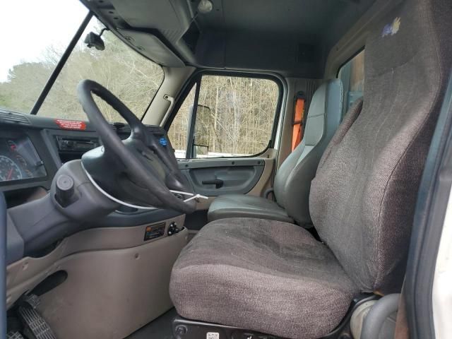2016 Freightliner Cascadia Semi Truck