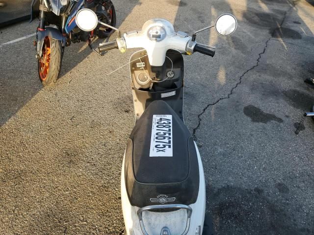 2020 Genuine Scooter Co. Buddy Kick