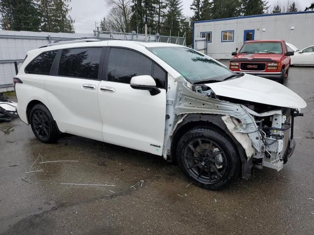 2021 Toyota Sienna Limited