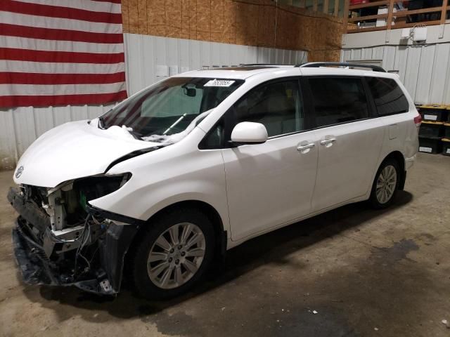 2014 Toyota Sienna XLE