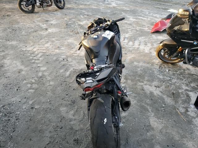 2024 Kawasaki ZX1002 M