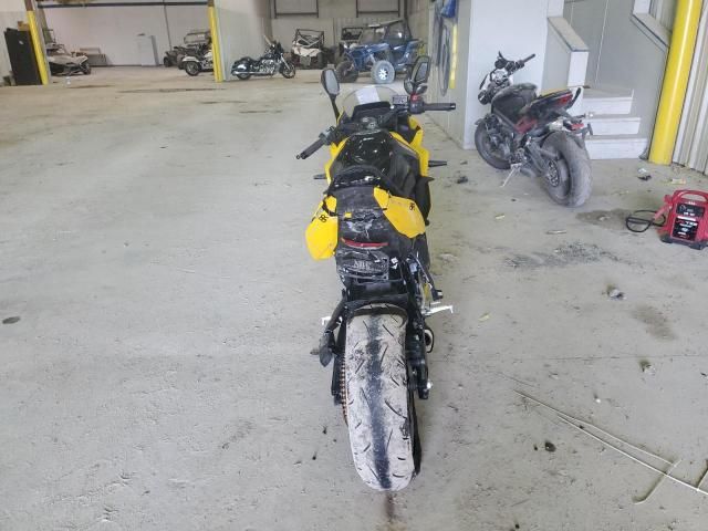 2024 Suzuki GSX800 F