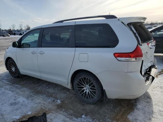 2013 Toyota Sienna XLE