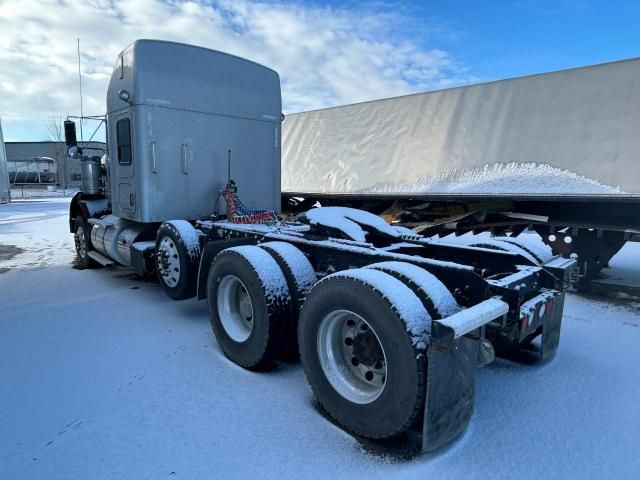 2012 Kenworth Construction T800