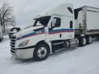2020 Freightliner Cascadia Semi Truck