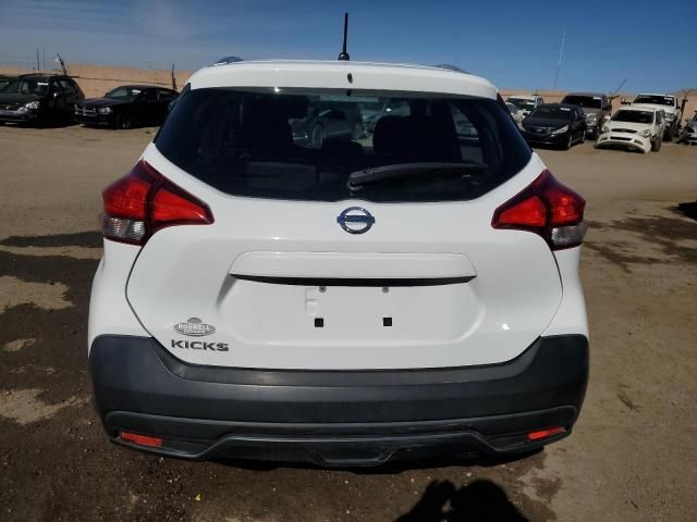 2019 Nissan Kicks S