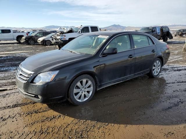 2005 Toyota Avalon XL