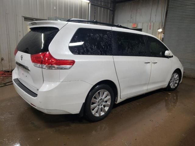 2013 Toyota Sienna XLE