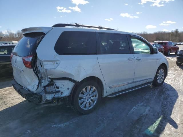 2017 Toyota Sienna XLE