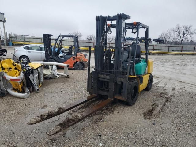 2005 Komatsu Forklift
