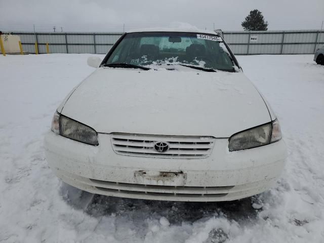 1999 Toyota Camry LE