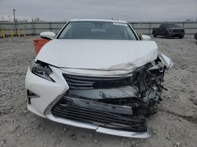 2018 Lexus ES 300H