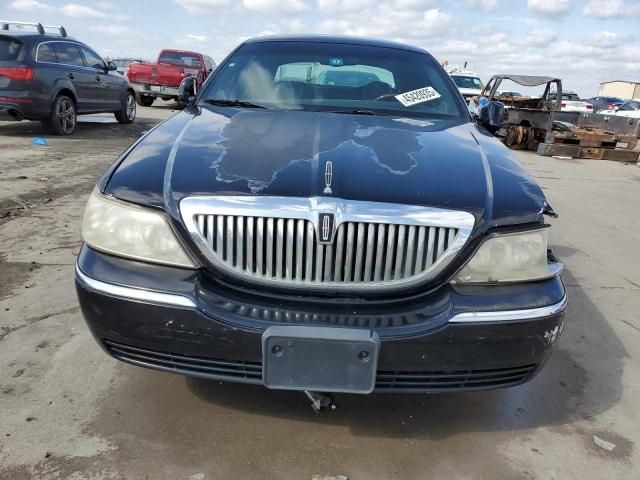 2009 Lincoln Town Car Signature Limited