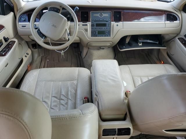 2006 Lincoln Town Car Signature