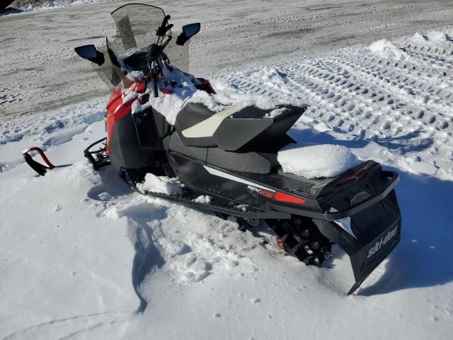 2014 Skidoo 2014 Skidoo REV