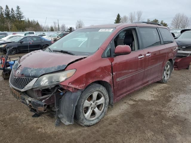 2013 Toyota Sienna Sport