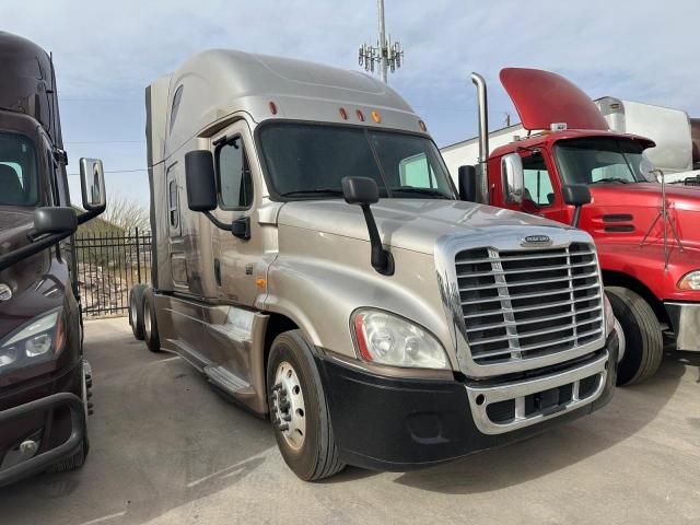 2014 Freightliner Cascadia 125