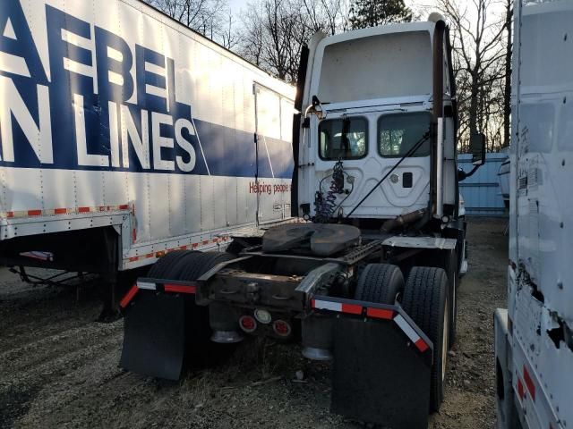 2015 Freightliner Cascadia 125