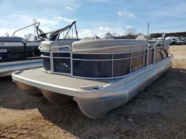 2015 Bennington Marine 22SSRX