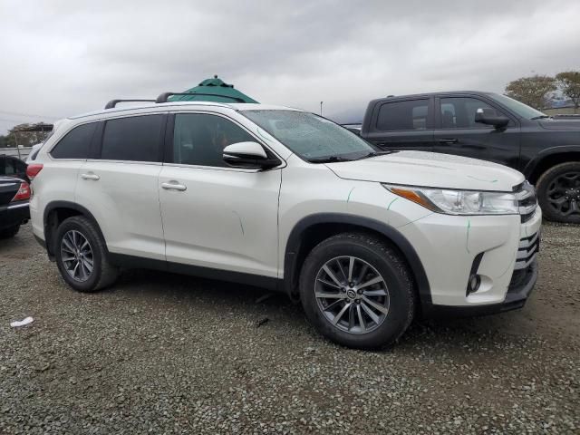 2019 Toyota Highlander SE