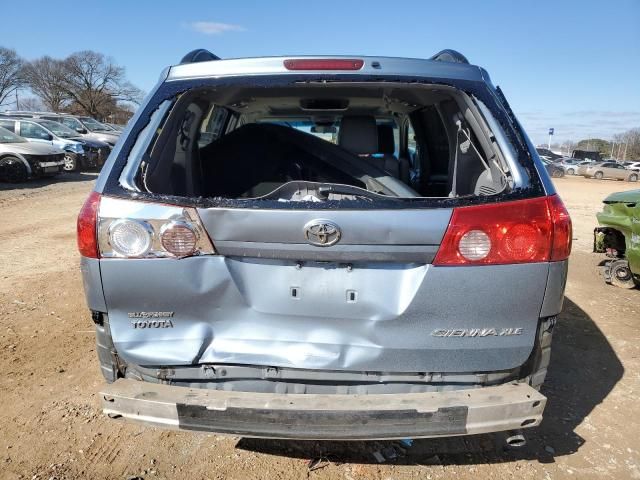 2010 Toyota Sienna XLE