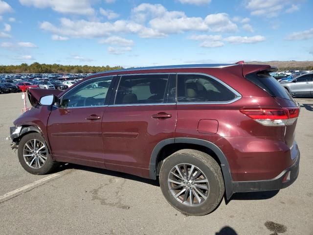 2017 Toyota Highlander SE