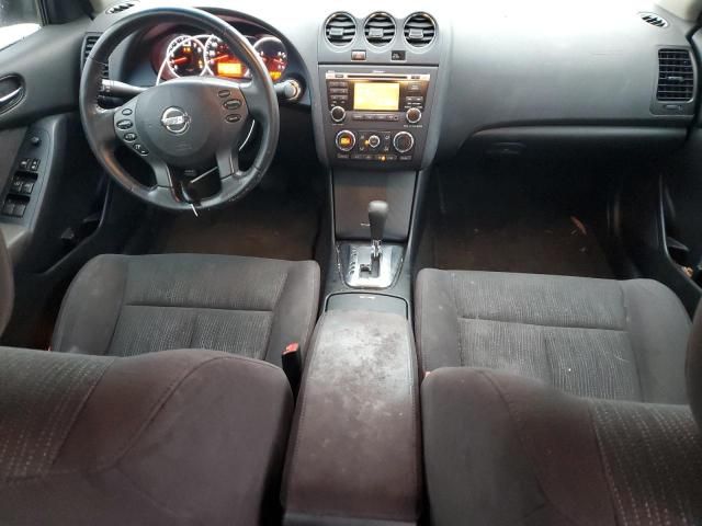 2010 Nissan Altima Base