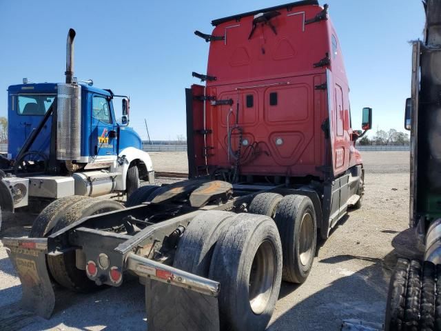 2016 Freightliner Cascadia 125