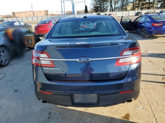 2016 Ford Taurus SE