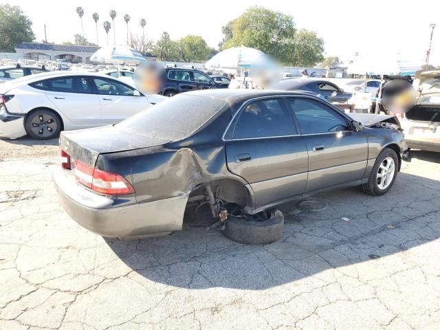 2000 Lexus ES 300