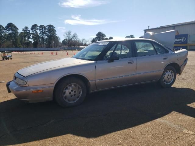 1998 Oldsmobile 88 Base