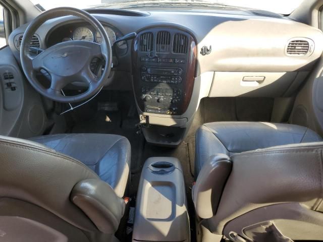 2003 Chrysler Town & Country LXI