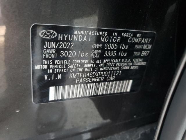 2023 Genesis G90