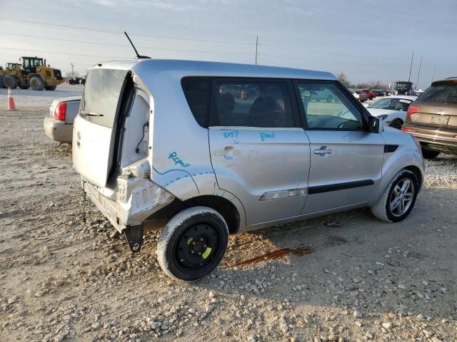 2011 KIA Soul +