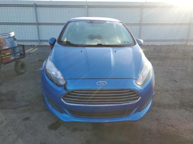 2015 Ford Fiesta SE