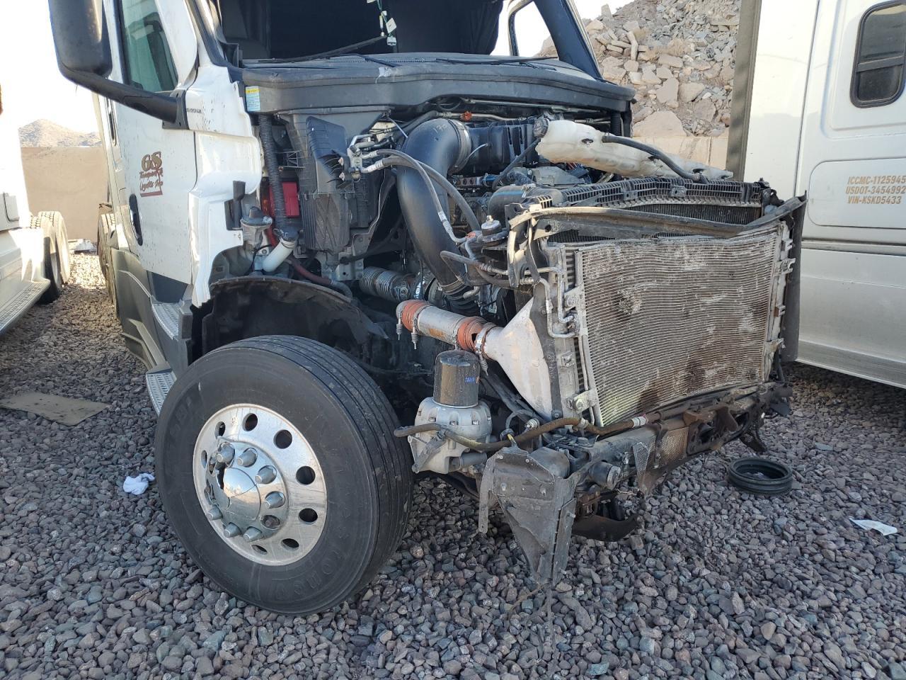 2025 Freigliner 2025 Freightliner Cascadia 126 Semi Truck