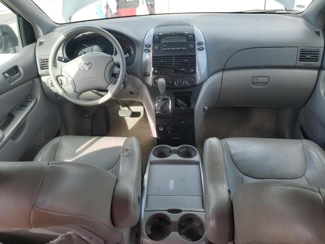 2010 Toyota Sienna CE