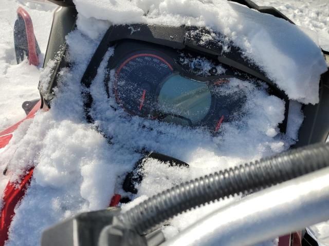 2014 Skidoo 2014 Skidoo REV