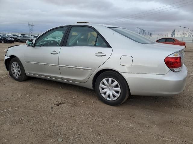 2005 Toyota Camry LE