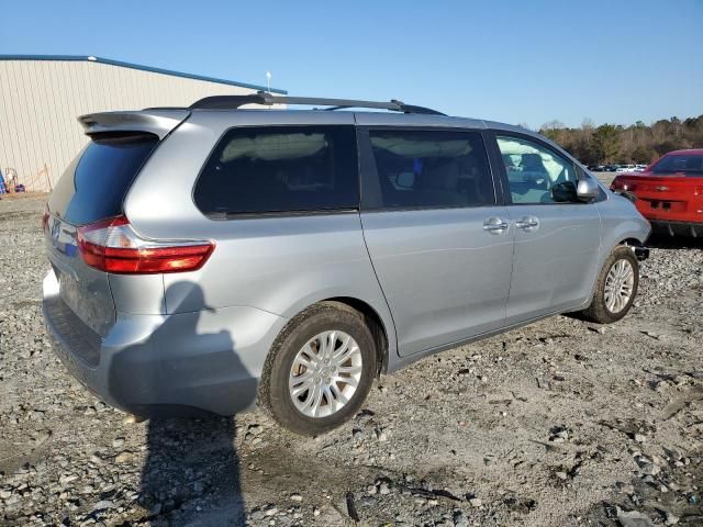 2015 Toyota Sienna XLE