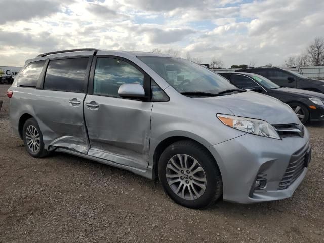 2020 Toyota Sienna XLE