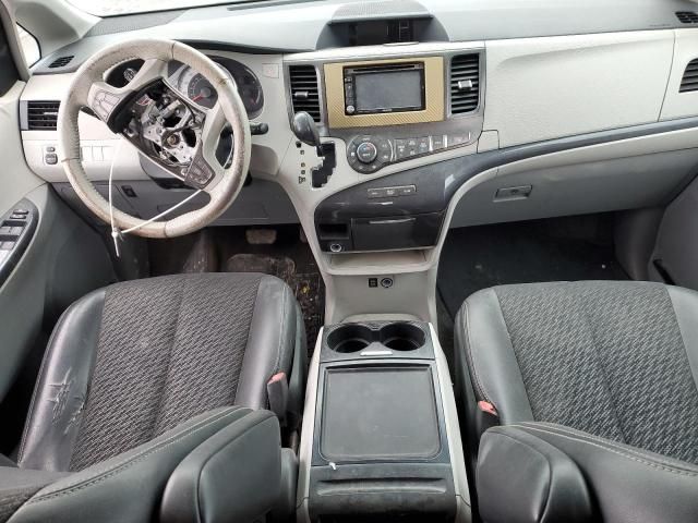 2013 Toyota Sienna Sport